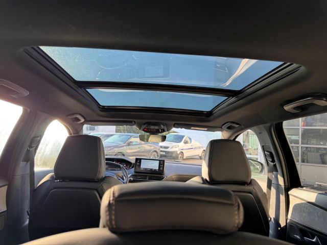 5008 BlueHDi 180 EAT8 GT Pack (M)