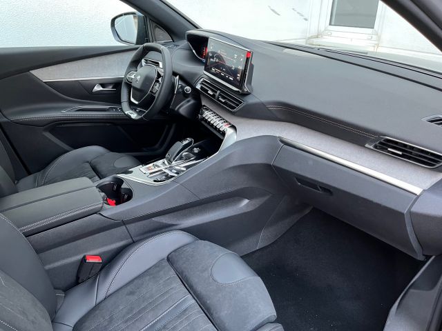 5008 BlueHDi 180 EAT8 GT Pack (M)