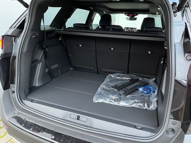 5008 BlueHDi 180 EAT8 GT Pack (M)