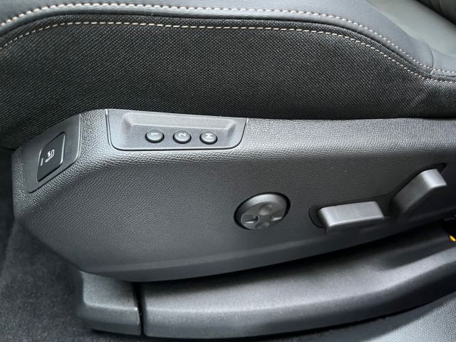 5008 BlueHDi 180 EAT8 GT Pack (M)