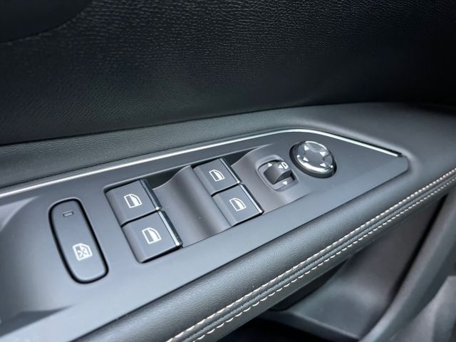 5008 BlueHDi 180 EAT8 GT Pack (M)