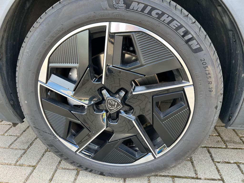 408 Hybrid 225 e-EAT8 GT (F)