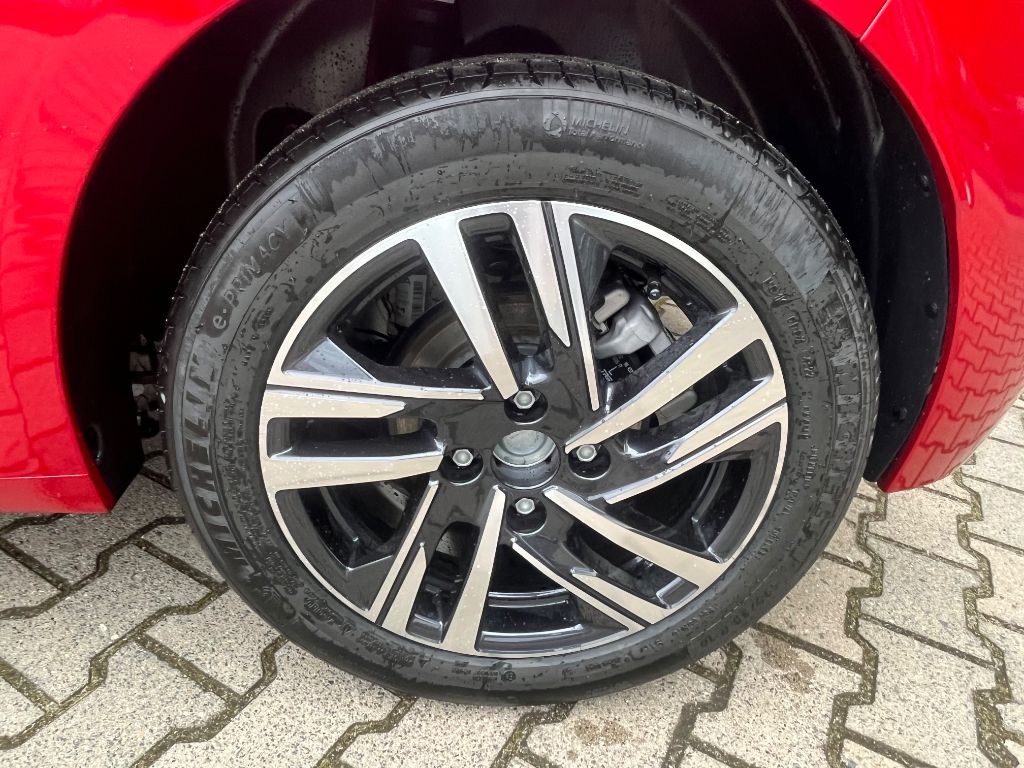 208 PureTech 100 Allure (U)