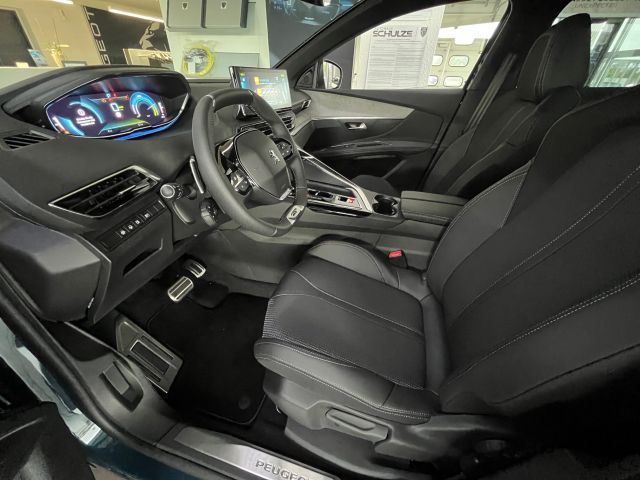 3008 Hybrid 225 e-EAT8 GT