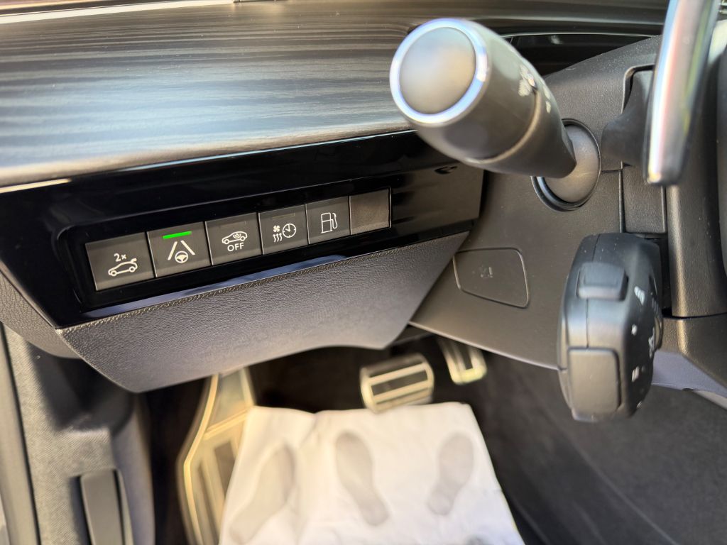 508 SW Plug-In Hybrid 360 e-EAT8 PEUGEOT SPORT ENGINEERED (F)