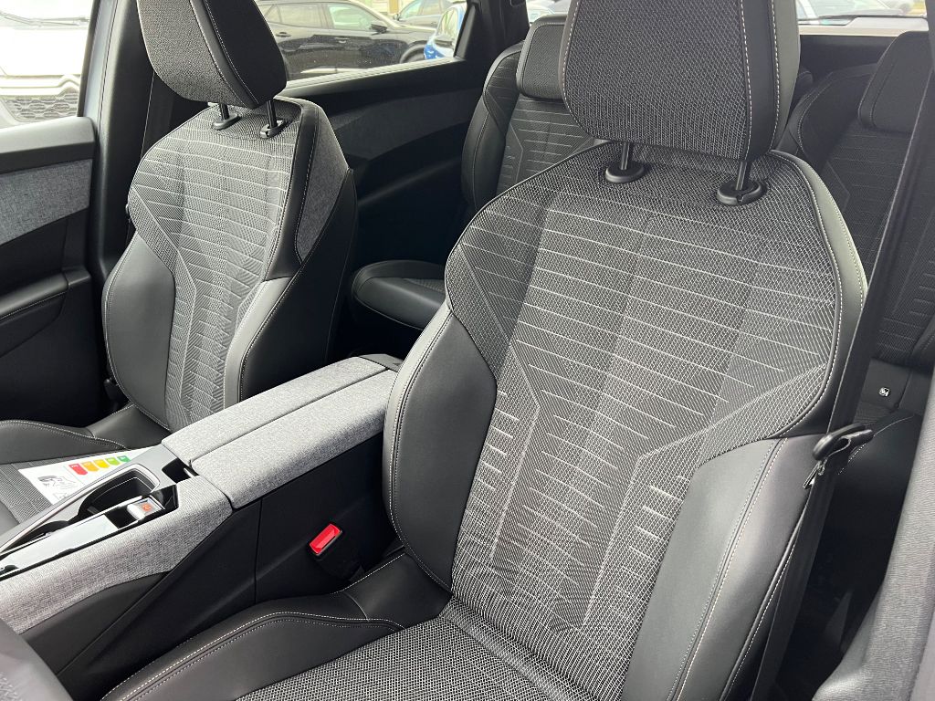 5008 Hybrid 136 e-DSC6 Allure (K)