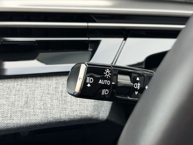 5008 Hybrid 136 e-DSC6 Allure (K)