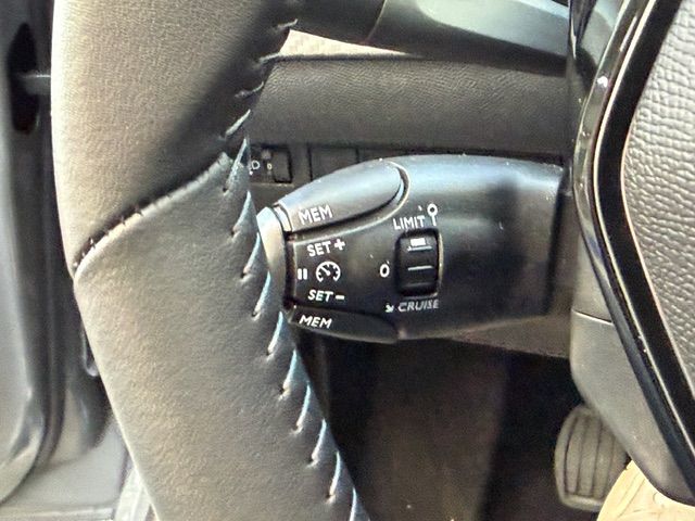 208 PureTech 100 Active (U)