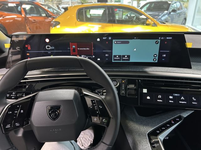 5008 Hybrid 136 e-DSC6 Allure (K)