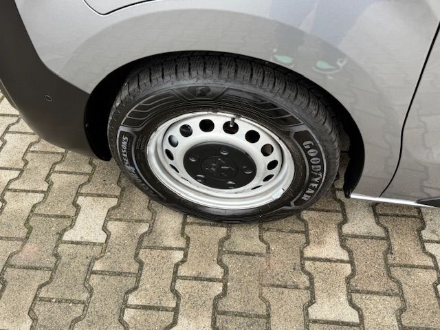 e-Expert L2H1 (75kWh) Premium