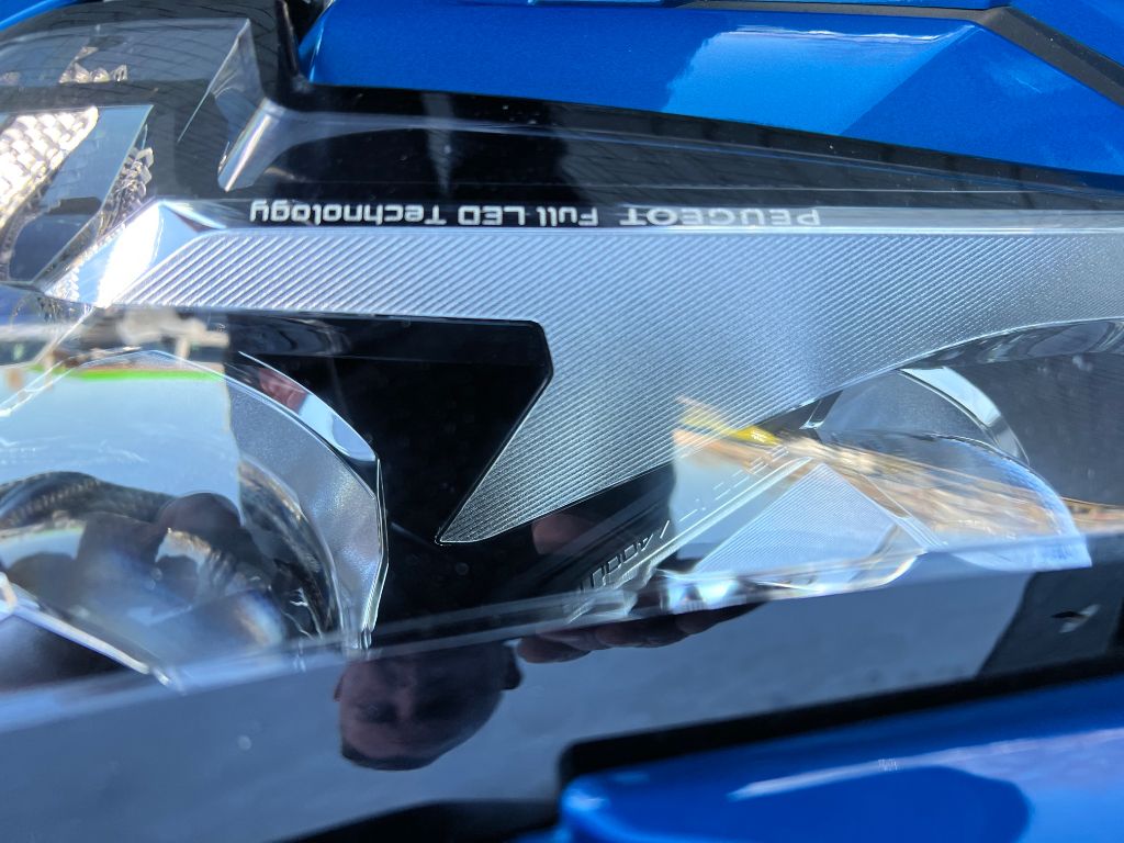 3008 Hybrid 225 e-EAT8 GT