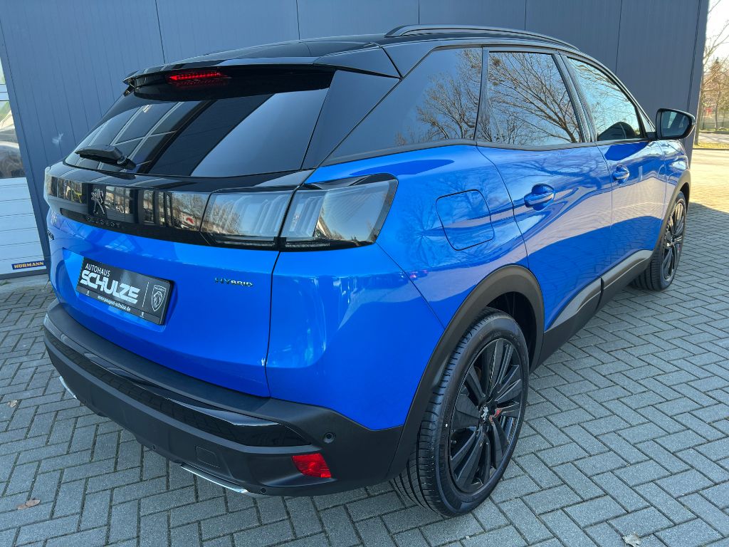 3008 Hybrid 225 e-EAT8 GT