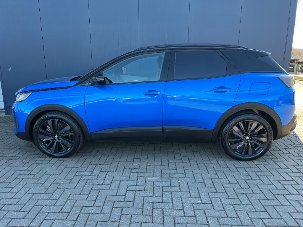 3008 Hybrid 225 e-EAT8 GT