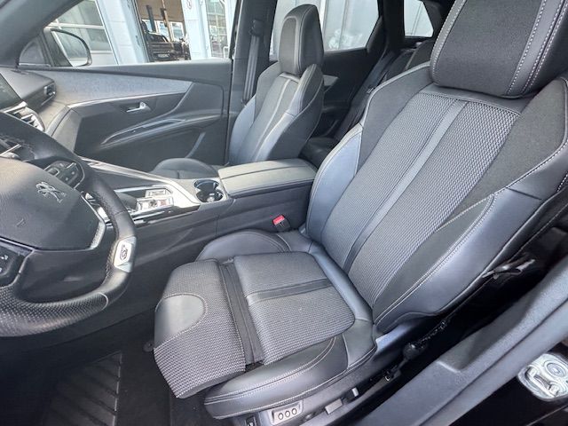 3008 Hybrid 225 e-EAT8 GT