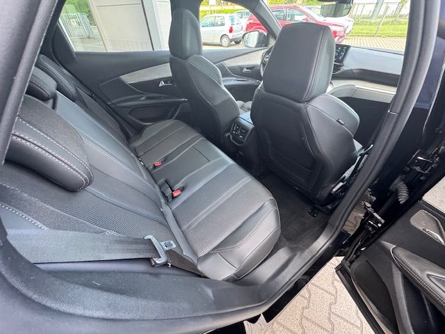 3008 Hybrid 225 e-EAT8 GT
