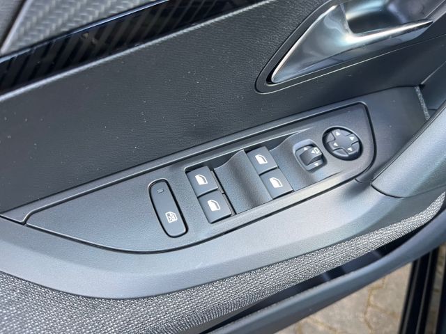 2008 PureTech 100 Style (U)