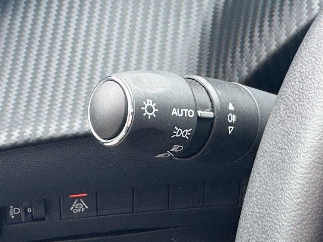 208 Elektromotor 136 Allure