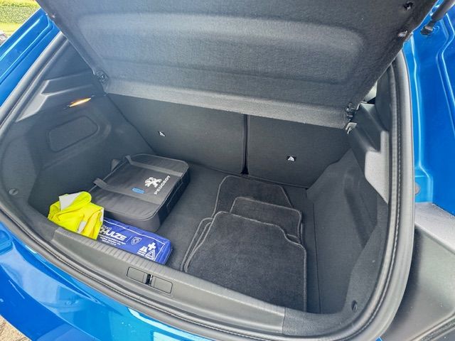 208 Elektromotor 136 Allure