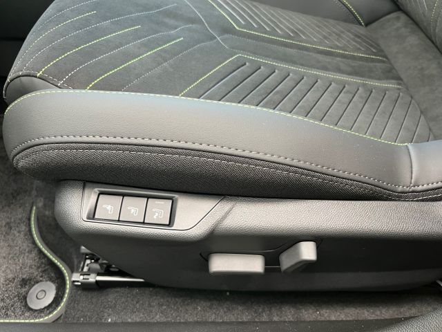 208 Hybrid 136 e-DSC6 GT (U)