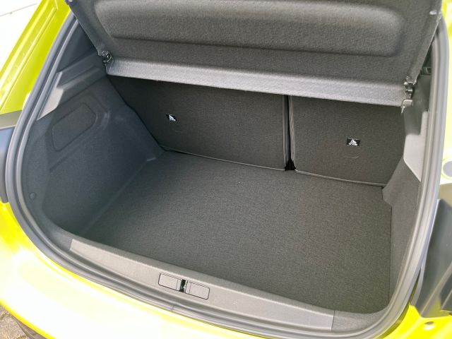 208 Hybrid 136 e-DSC6 GT (U)