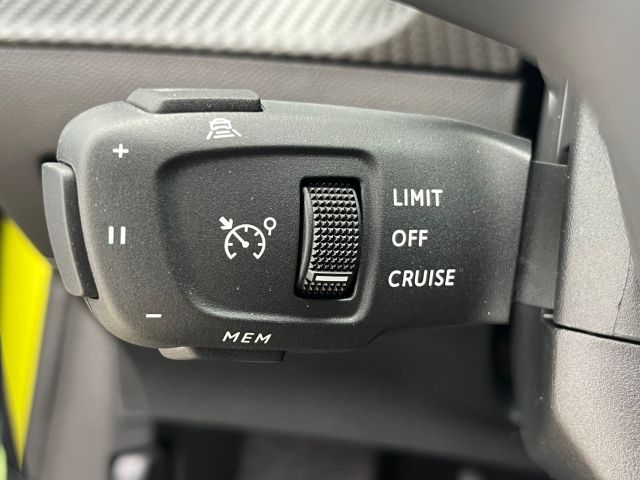 208 Hybrid 136 e-DSC6 GT (U)