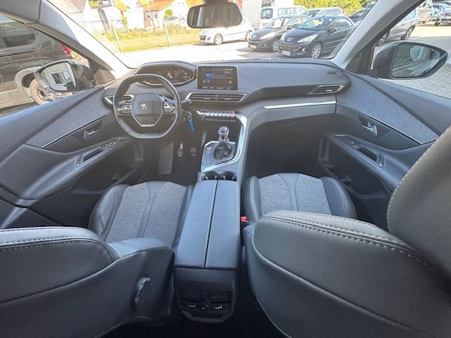 3008 PureTech 130 Stop & Start GPF Allure