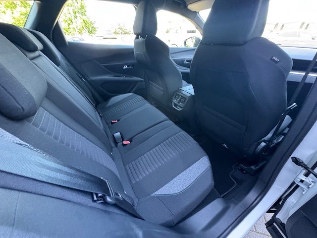 3008 PureTech 130 Stop & Start GPF Active Pack