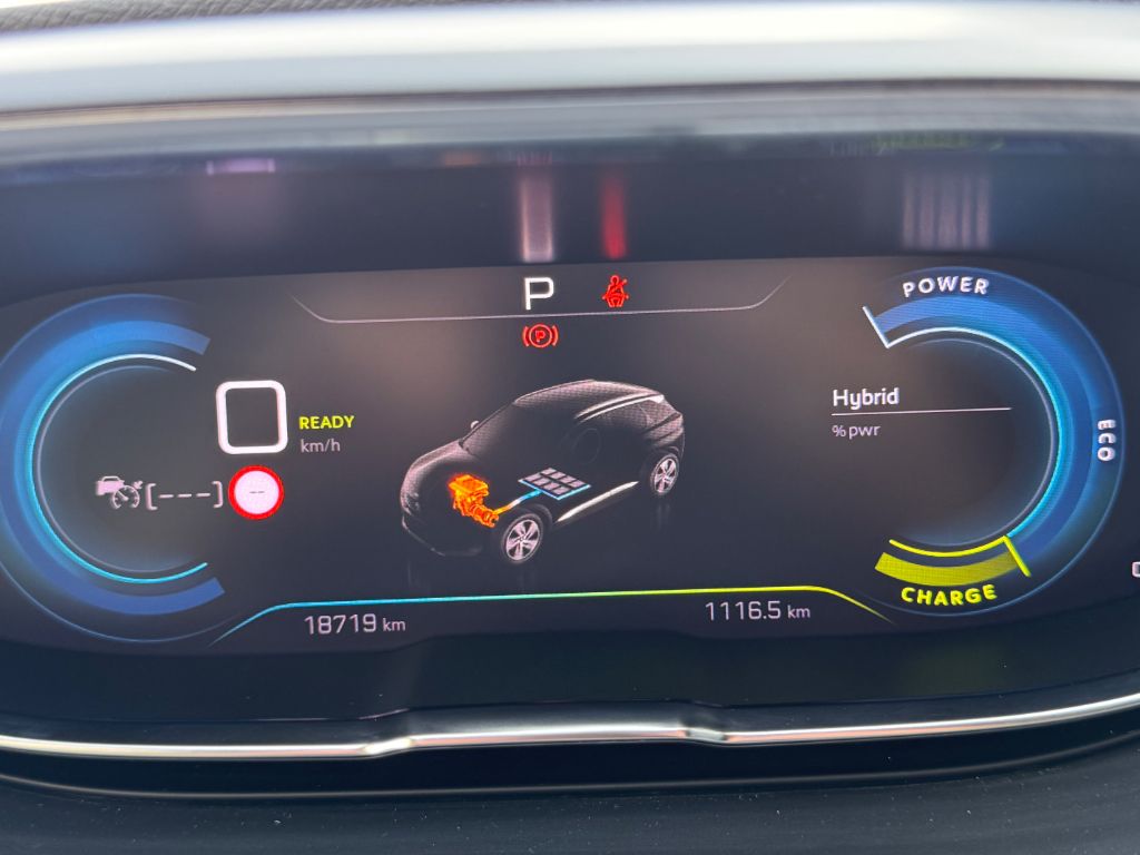 3008 Hybrid 225 e-EAT8 GT