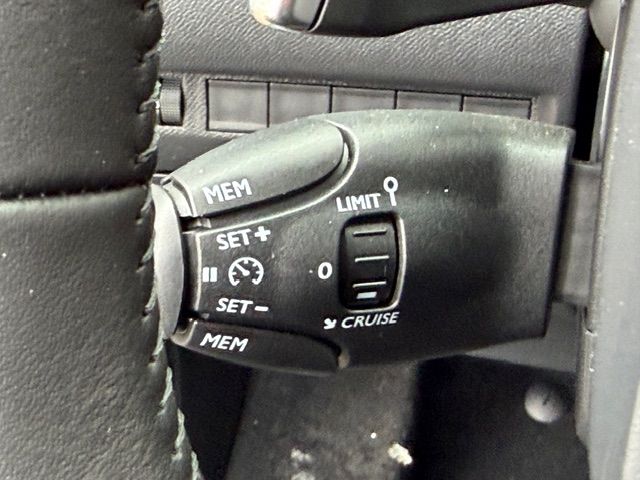 208 Hybrid 100 e-DSC6 Allure