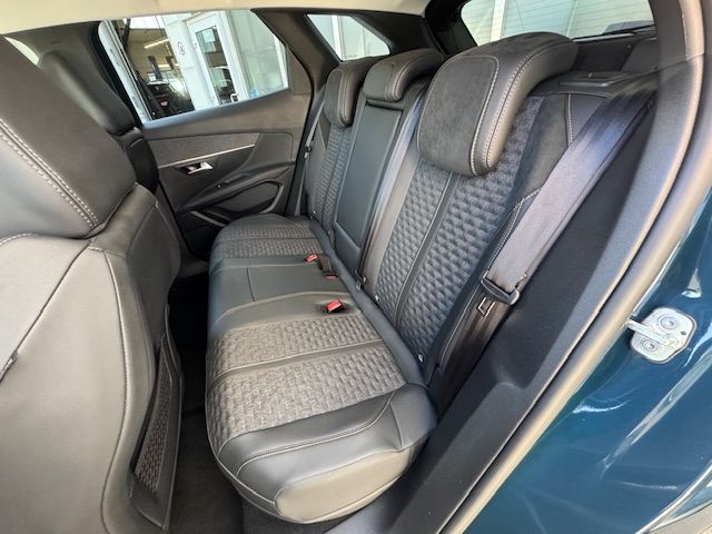 3008 Hybrid 225 e-EAT8 Roadtrip