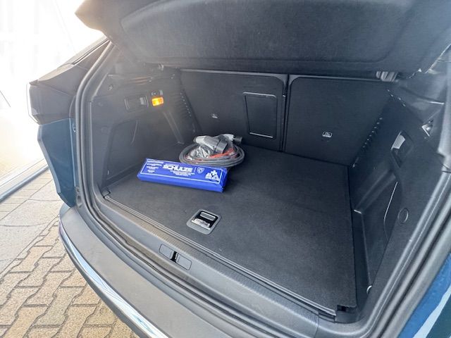 3008 Hybrid 225 e-EAT8 Roadtrip