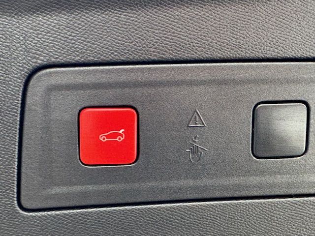 508 SW Hybrid 360 e-EAT8 PEUGEOT SPORT ENGINEERED