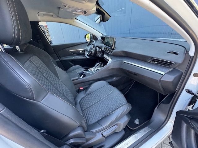 3008 Hybrid 225 e-EAT8 Roadtrip