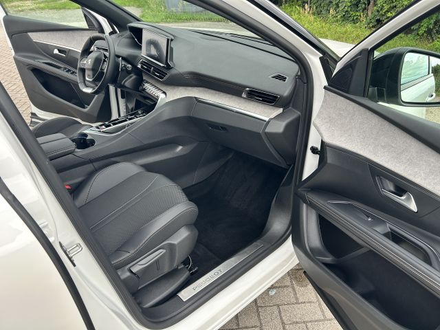 5008 BlueHDi 130 EAT8 GT