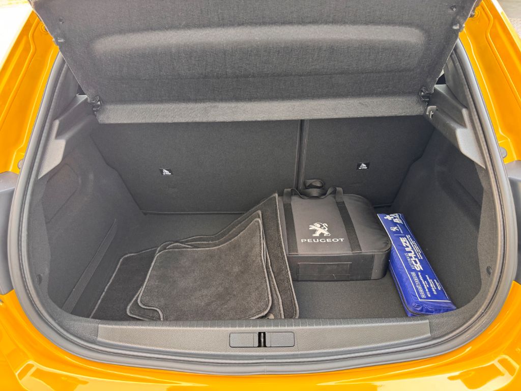 208 Elektromotor 136 Allure Pack