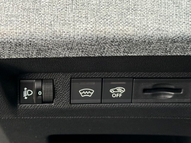 3008 Hybrid 136 e-DSC6 Allure