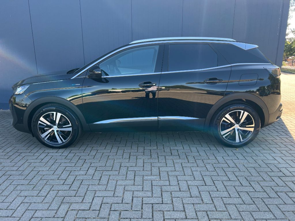 3008 Hybrid 225 e-EAT8 GT