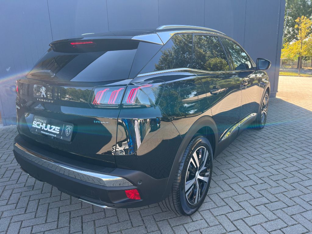 3008 Hybrid 225 e-EAT8 GT