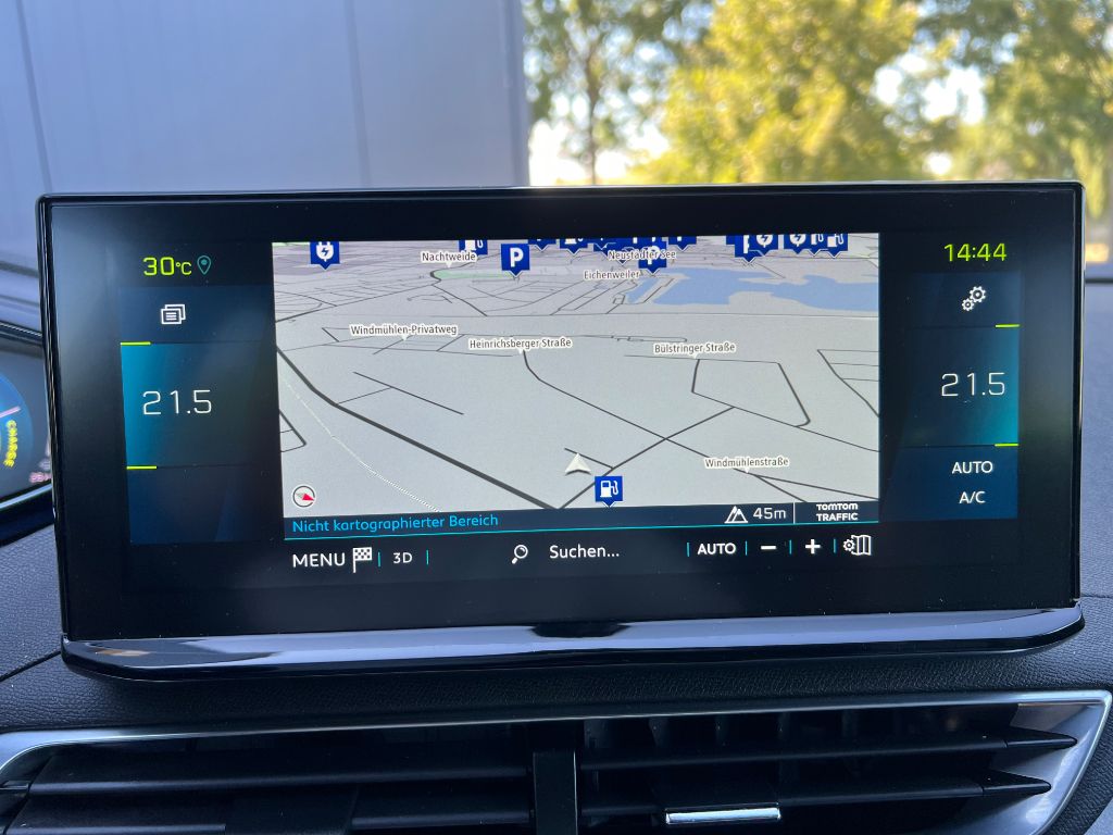 3008 Hybrid 225 e-EAT8 GT