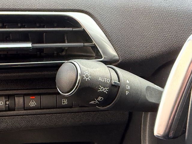 3008 Hybrid 225 e-EAT8 Allure