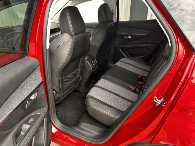 3008 THP 165 EAT6 Stop & Start Allure