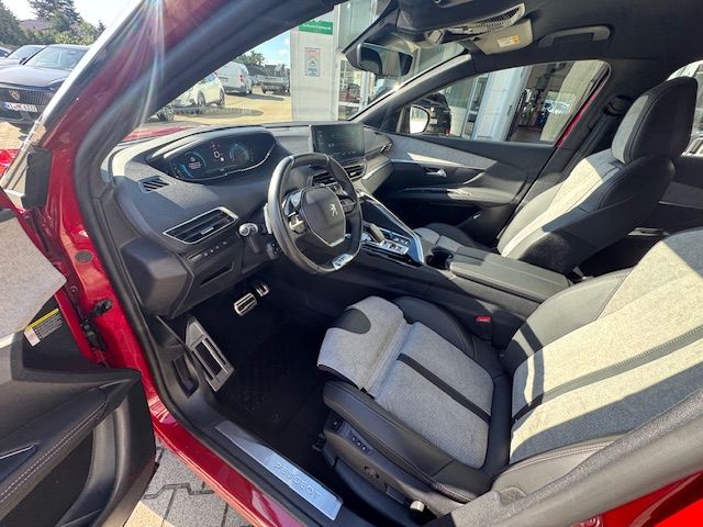 3008 Hybrid 225 e-EAT8 GT