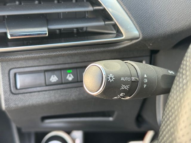 3008 Hybrid 225 e-EAT8 GT