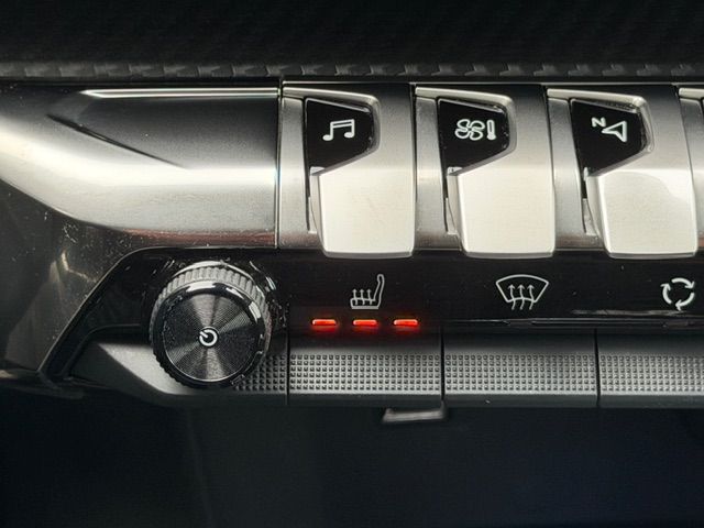 5008 PureTech 130 EAT8 Stop & Start Active Pack