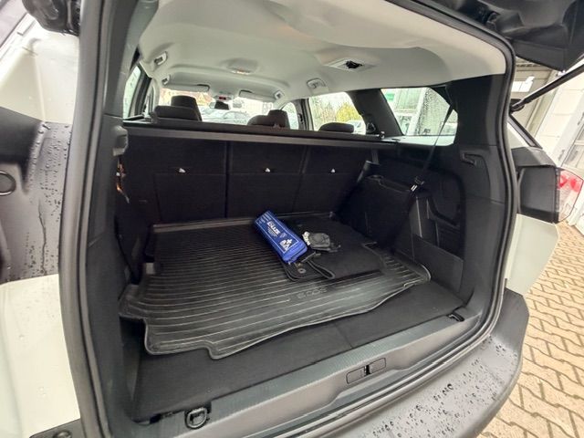 5008 PureTech 130 EAT8 Stop & Start Active Pack