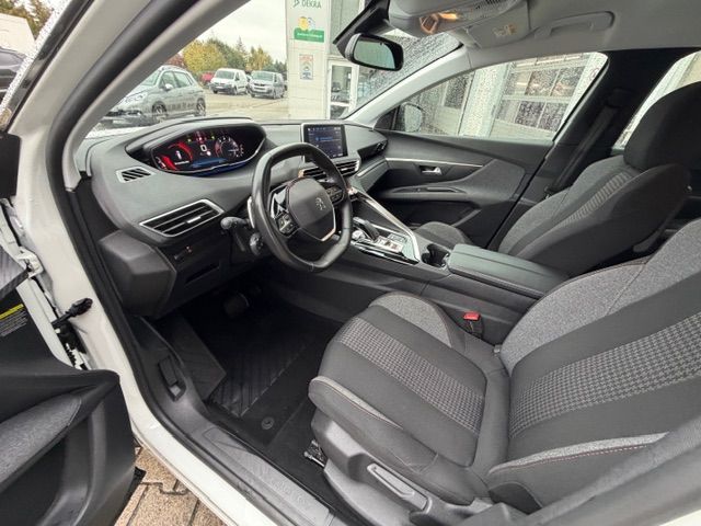 5008 PureTech 130 EAT8 Stop & Start Active Pack