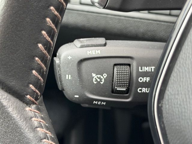 5008 PureTech 130 EAT8 Stop & Start Active Pack