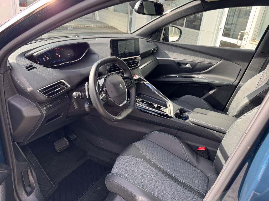 5008 PureTech 130 EAT8 Stop & Start Allure Pack