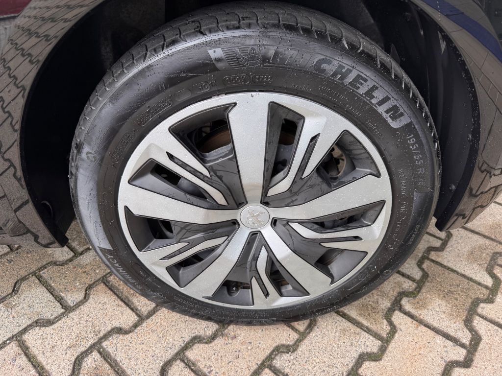 208 Elektromotor 136 Active Pack