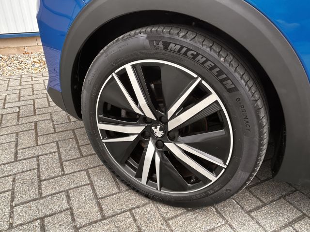 3008 Hybrid4 300 e-EAT8 GT Pack